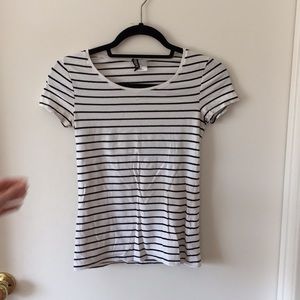 Basic striped tee